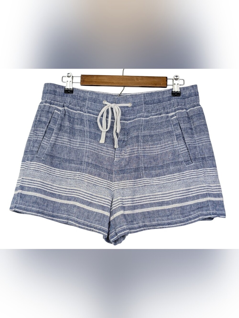 Lou & Grey Linen Cotton Blend White & Blue Striped Elastic Waist Shorts Size Med